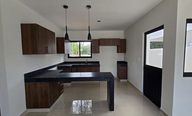 Casa en Venta en Conkal Yucatan Hermosa en Privada cerca del mar