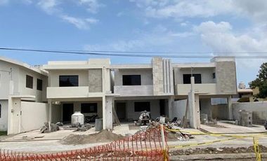 Casa en Venta en Col. Ampliación Unidad Nacional, Madero Tamaulipas.