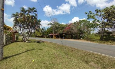 Terreno con Lotes Comerciales en venta El Espino-La Chorrera (DR)