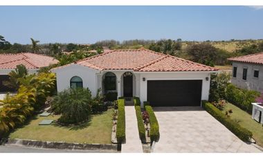 SEA CONFIABLE VENDE CASA EN HACIENDA PACIFICA