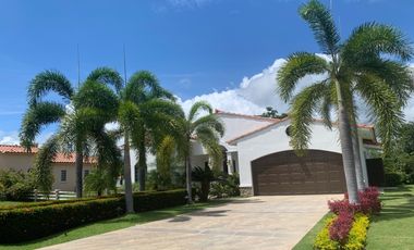 SEA CONFIABLE VENDE CASA EN HACIENDA PACIFICA