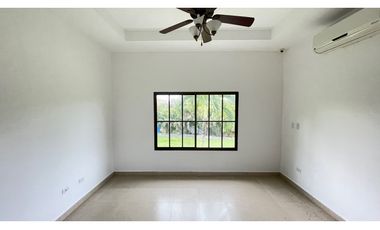 SEA CONFIABLE VENDE CASA EN HACIENDA PACIFICA