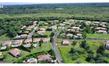 SEA CONFIABLE VENDE CASA EN HACIENDA PACIFICA