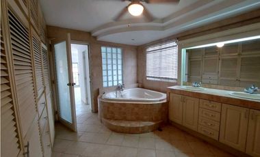 VENTA CASA EN BETANIA CLUB X 370 M2 ¡PRECIO POR DEBAJO DEL AVALUO! RTC