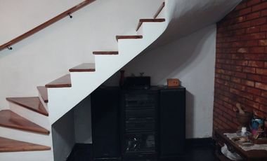 Casa PH en venta en Sarandi Este