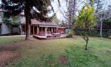 Casa en venta en LA REINA