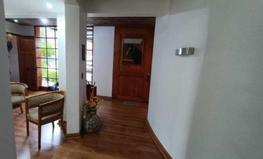 Casa en venta en LA REINA