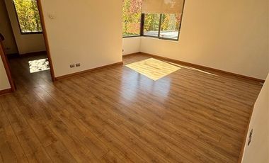 Casa en Arriendo en Golf de Manquehue//Av. Parque//Camino Los Trapeneses