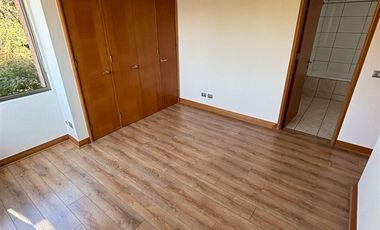 Casa en Arriendo en Golf de Manquehue//Av. Parque//Camino Los Trapeneses