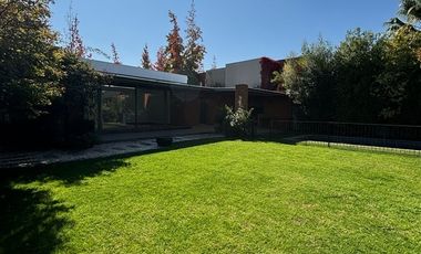 Casa en Arriendo en Golf de Manquehue//Av. Parque//Camino Los Trapeneses