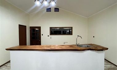 Casa en Venta en PARCELA 5400 m2 CON NUEVA Y ESPACIOSA CASA 4D 3B Y LOGIA, PRECIO CONVERSABLE. LA PATAGUA, CHOMEDAHUE