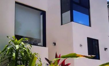 EN VENTA CASA UNICA EN ALDEA JABIN TULUM