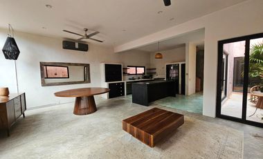 CASA EN VENTA DE 6 RECAMARAS EN HOLISTIKA TULUM