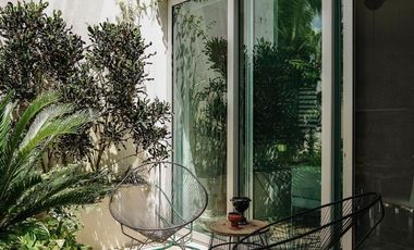 TULUM  HERMOSA VILLA EN VENTA SOBRE AVENIDA LA SELVA EN RESIDENCIAL