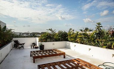TULUM  HERMOSA VILLA EN VENTA SOBRE AVENIDA LA SELVA EN RESIDENCIAL