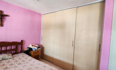 VENTA DE CASA PARA REMODELAR EN  TLAHUAC, A UNOS METROS DEL METRO LOS OLIVOS