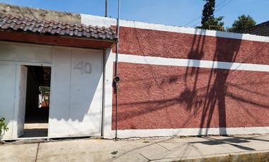 VENTA DE CASA PARA REMODELAR EN  TLAHUAC, A UNOS METROS DEL METRO LOS OLIVOS