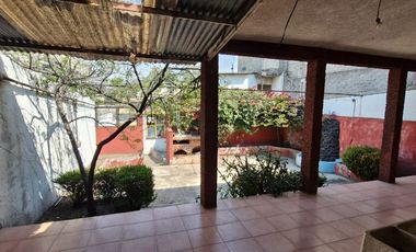 VENTA DE CASA PARA REMODELAR EN  TLAHUAC, A UNOS METROS DEL METRO LOS OLIVOS