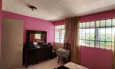 VENTA DE CASA PARA REMODELAR EN  TLAHUAC, A UNOS METROS DEL METRO LOS OLIVOS