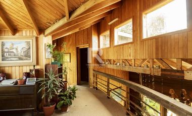 MAGNÍFICA CASA EN ANCUD, CHILOÉ CON  VISTA AL MAR