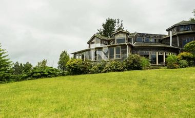 MAGNÍFICA CASA EN ANCUD, CHILOÉ CON  VISTA AL MAR