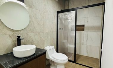 Excelente casa con doble frente y jardín cerca de Plaza Ankara
