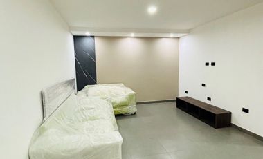 Excelente casa con doble frente y jardín cerca de Plaza Ankara