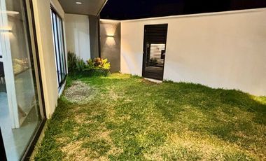 Excelente casa con doble frente y jardín cerca de Plaza Ankara