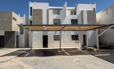 Townhouse de 4 Recámaras Equipado en Zona Norte