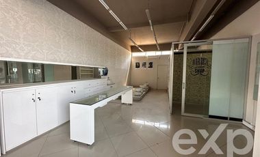 Local Comercial en Arriendo en Avda. El TRANQUE