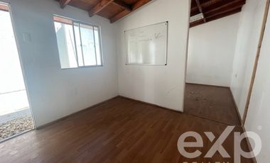 Casa en Arriendo en Agustinas 1917