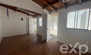 Casa en Arriendo en Agustinas 1917