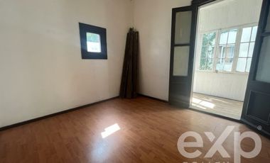 Casa en Arriendo en Agustinas 1917