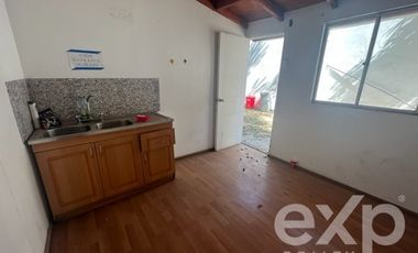 Casa en Arriendo en Agustinas 1917