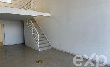 Local Comercial en Arriendo en Avda. El TRANQUE