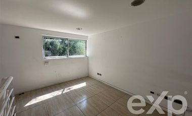 Local Comercial en Arriendo en Avda. El TRANQUE