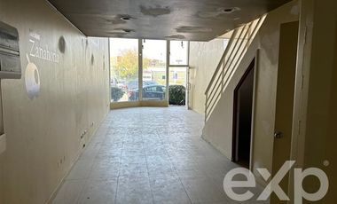 Local Comercial en Arriendo en Avda. El TRANQUE