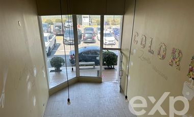Local Comercial en Arriendo en Avda. El TRANQUE