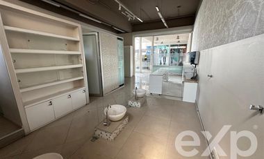 Local Comercial en Arriendo en Avda. El TRANQUE