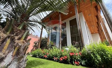 Casa 3 pisos con diseño innovador