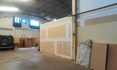 V.BALLESTER LOTE 17X36 GALPON CON VIVIENDA