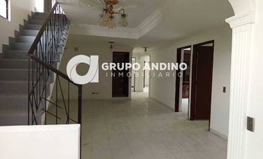 ARRIENDO de CASA COMERCIAL en BUCARAMANGA