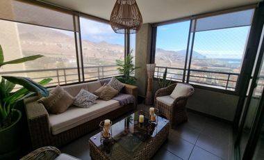 Se Vende departamento en Cerro Paranal 4 D+3B+ 2 E y 1 Bod. a 8.000 UF