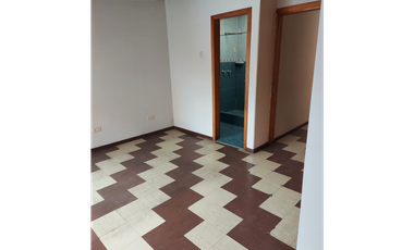 SE ARRIENDA  CASA CON EXCELENTE UBICACION - NEGOCIABLE