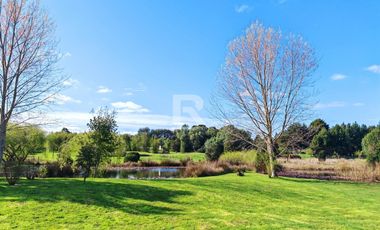 PARCELA DE 6.200M2 CON LAGUNA PROPIA A 5KM DE PTO VARAS