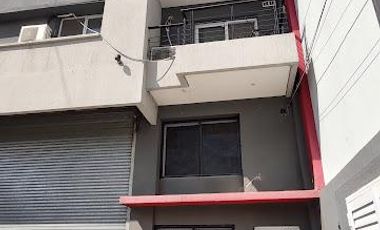 Departamento en FEva Peron N.º 4552. 1A Contra frente entre calle Montevideo y República del Uruguay.lorencio Varela