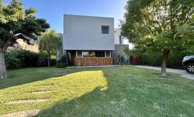 Venta Casa - Barrio Privado Santa Silvina / Pilar - Apta Credito