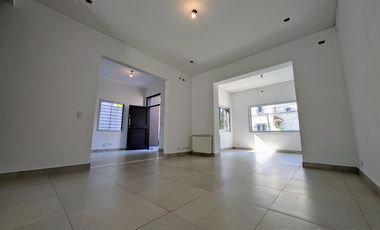 CASA VENTA VICENTE LOPEZ 4 AMBIENTES COCHERA APT CREDITO
