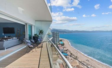 Penthouse de lujo en venta con vista al mar en Puerto Vallarta
