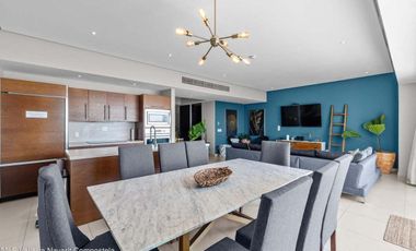 Penthouse de lujo en venta con vista al mar en Puerto Vallarta